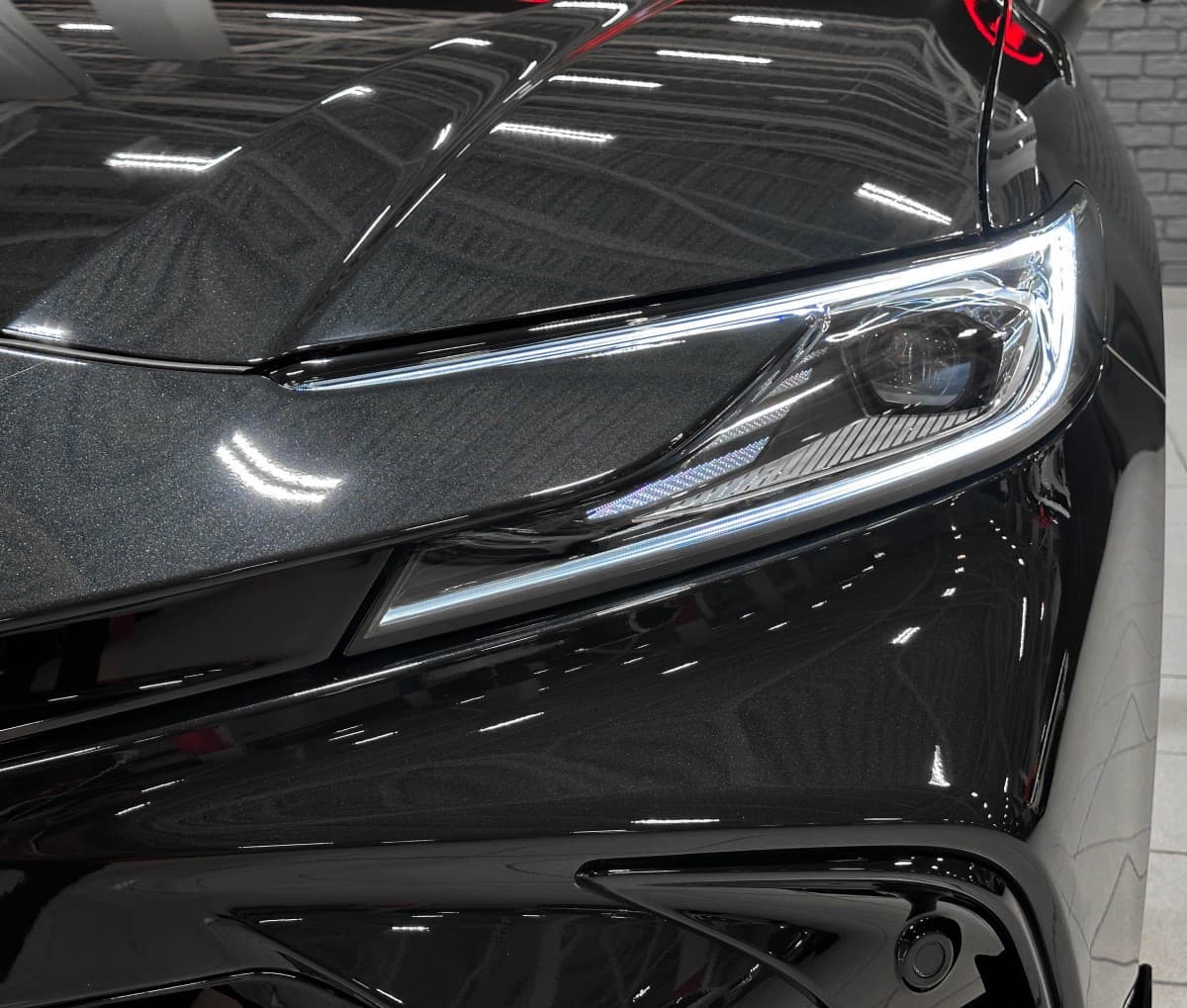 Toyota Camry - 4